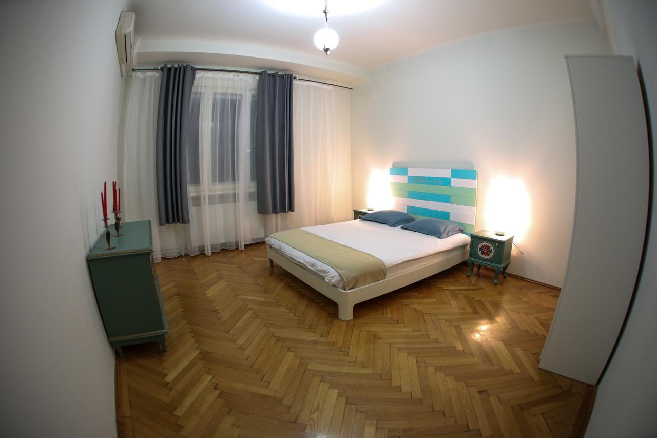 Color Apartments Franceza St Bukurešť Exteriér fotografie